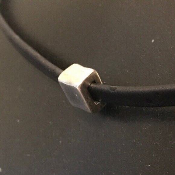 Elisabetta Studio Black Necklace with Siver-Tone Bead & Magnetic Closure 21" - Picture 6 of 9